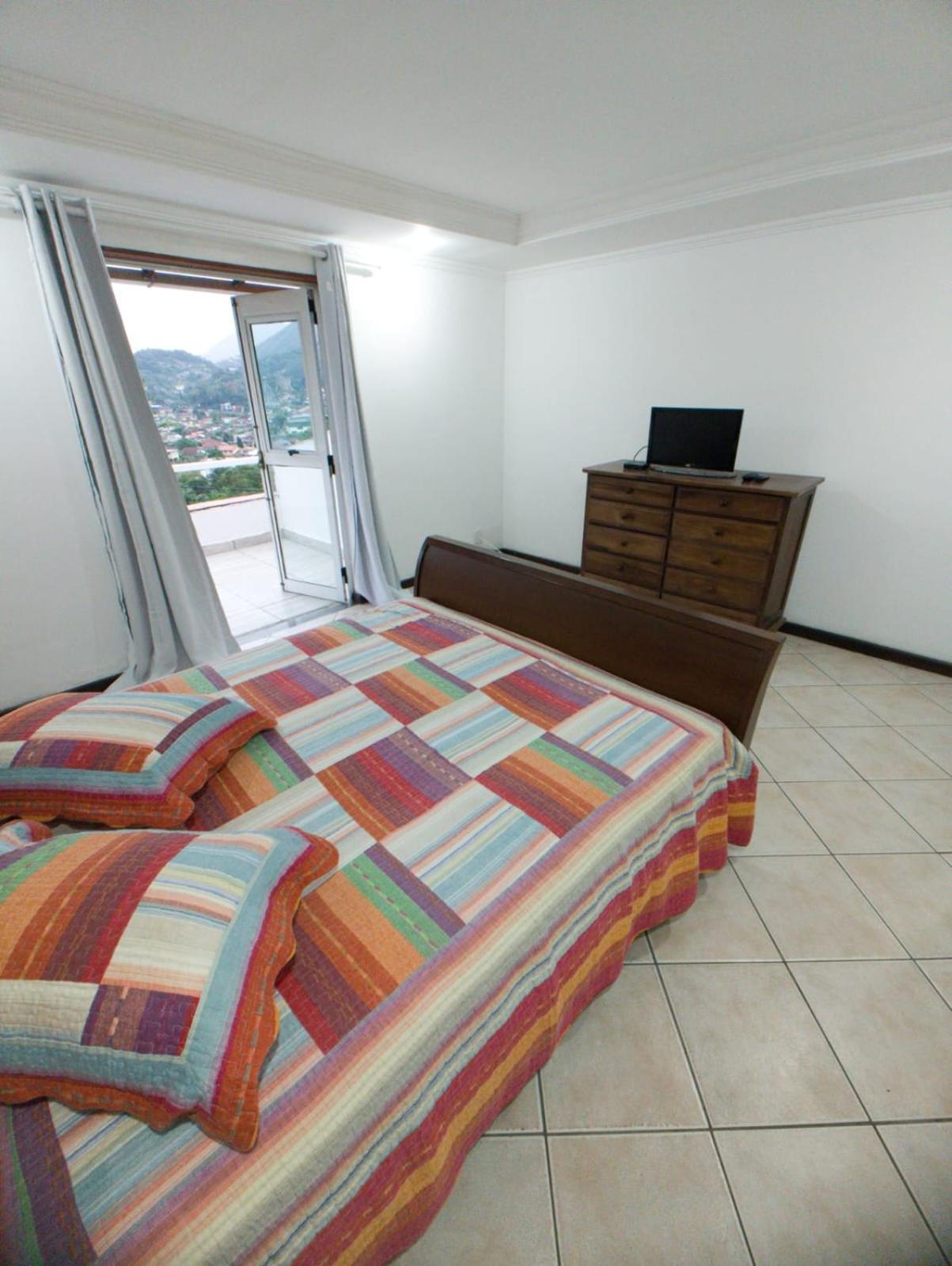 Linda Casa Na Granja Comary/Cbf Villa Teresopolis Exterior photo